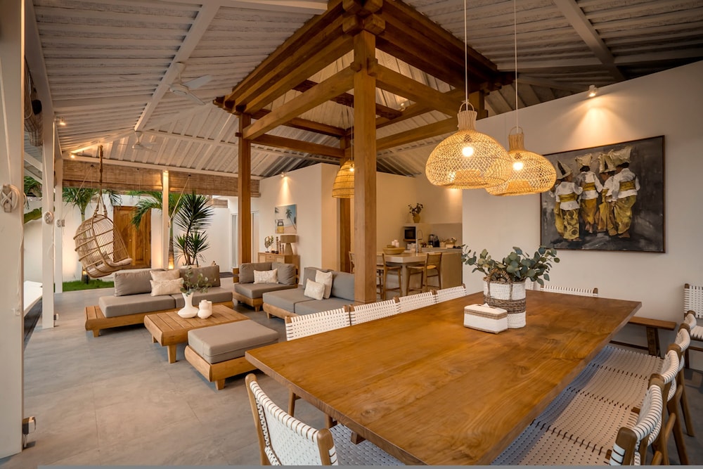 Villa Makena by Alfred in Bali - Stunning Tropical 6BD Villa Near the Beach