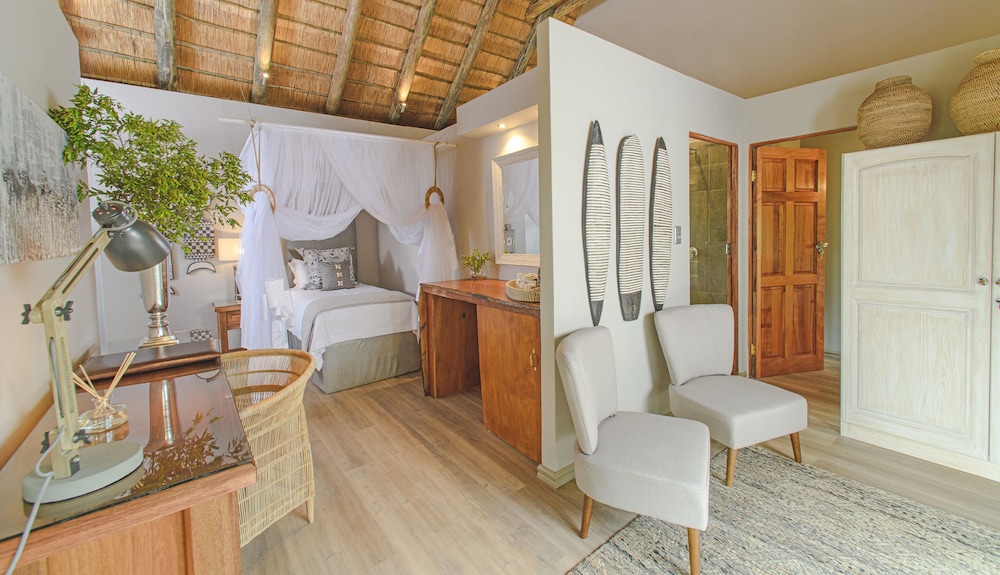 Karongwe - River Safari Lodge