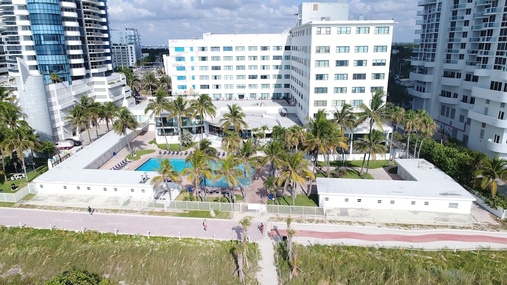 Private Apartments at the Casablanca