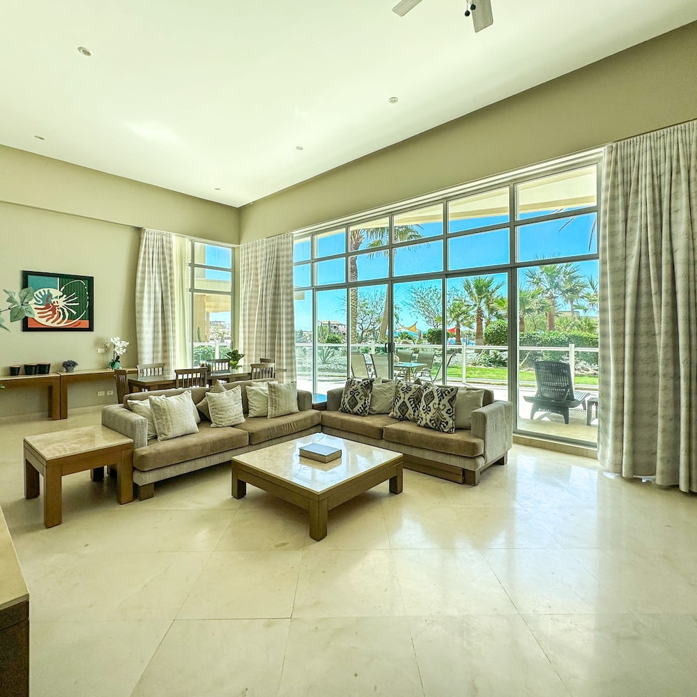 Splash Into Style Ground Floor Poolside Condo