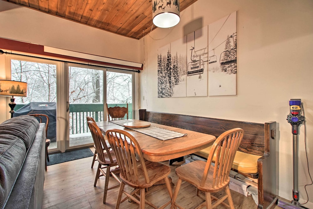 Ludlow Vacations - Ludlow Vacation Rental - Steps to Ski Lift! - Property Image 4