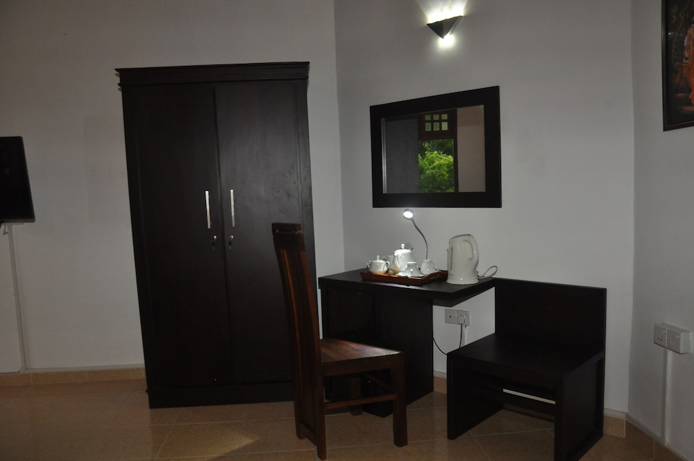 maali residence