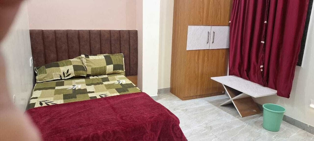 Hotel Keshav