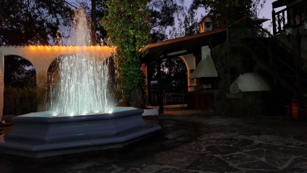Charming Villa in Moniatis, Cyprus - Private Pool & Garden