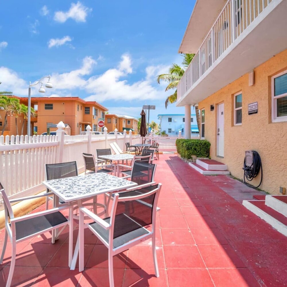Amazing 1st Floor Apartment Just Steps to Beach view 2