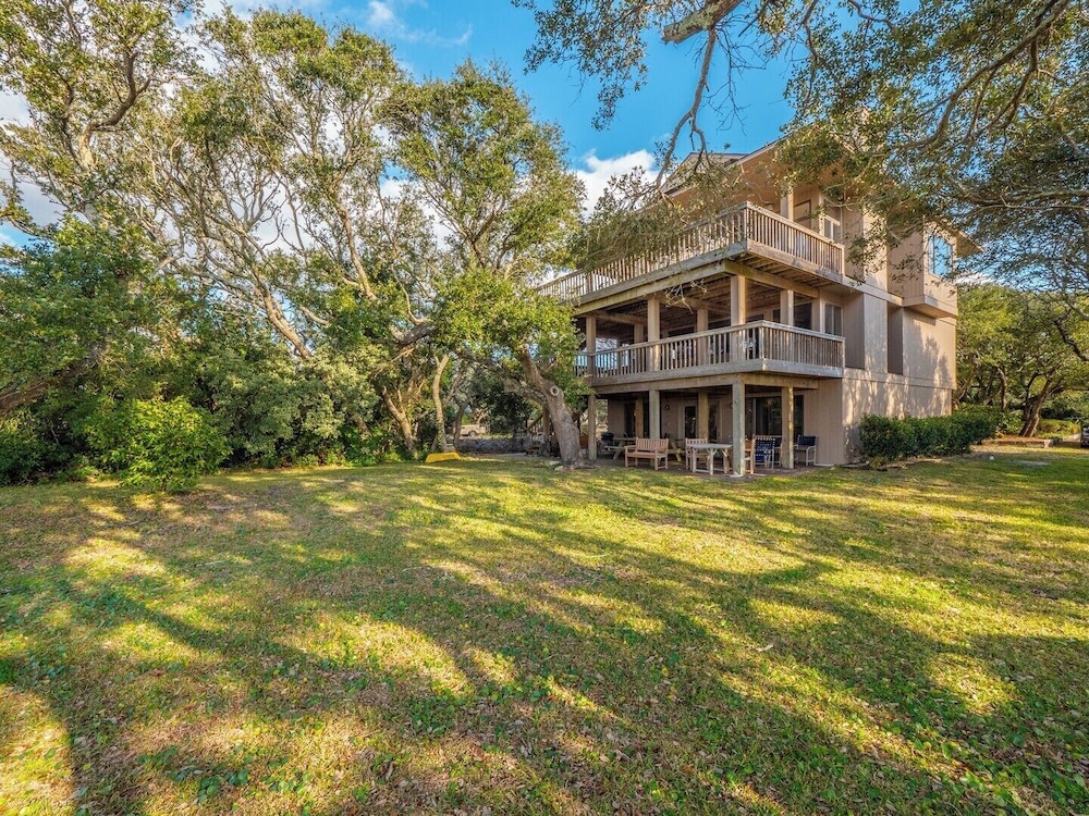 Nicholson Oaks by Topsail Realty