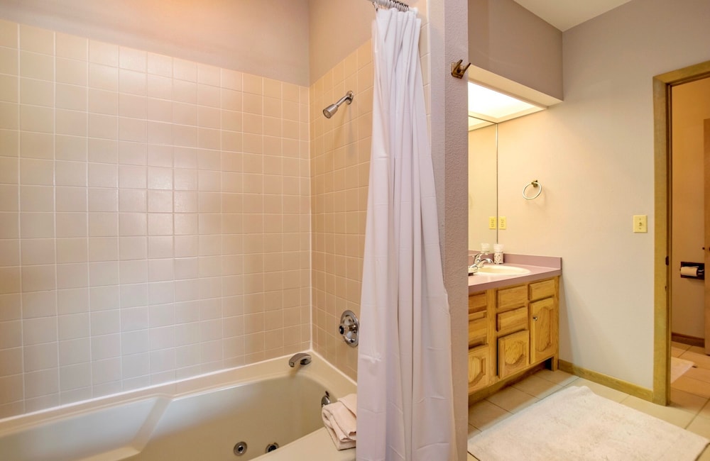 Jordan Vacation At Windcliff 3 Bedroom Home by RedAwning - Property Image 17