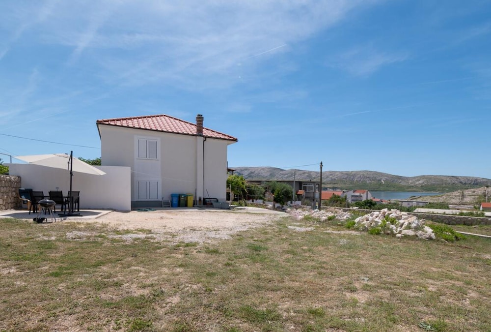 Holiday Home Violet