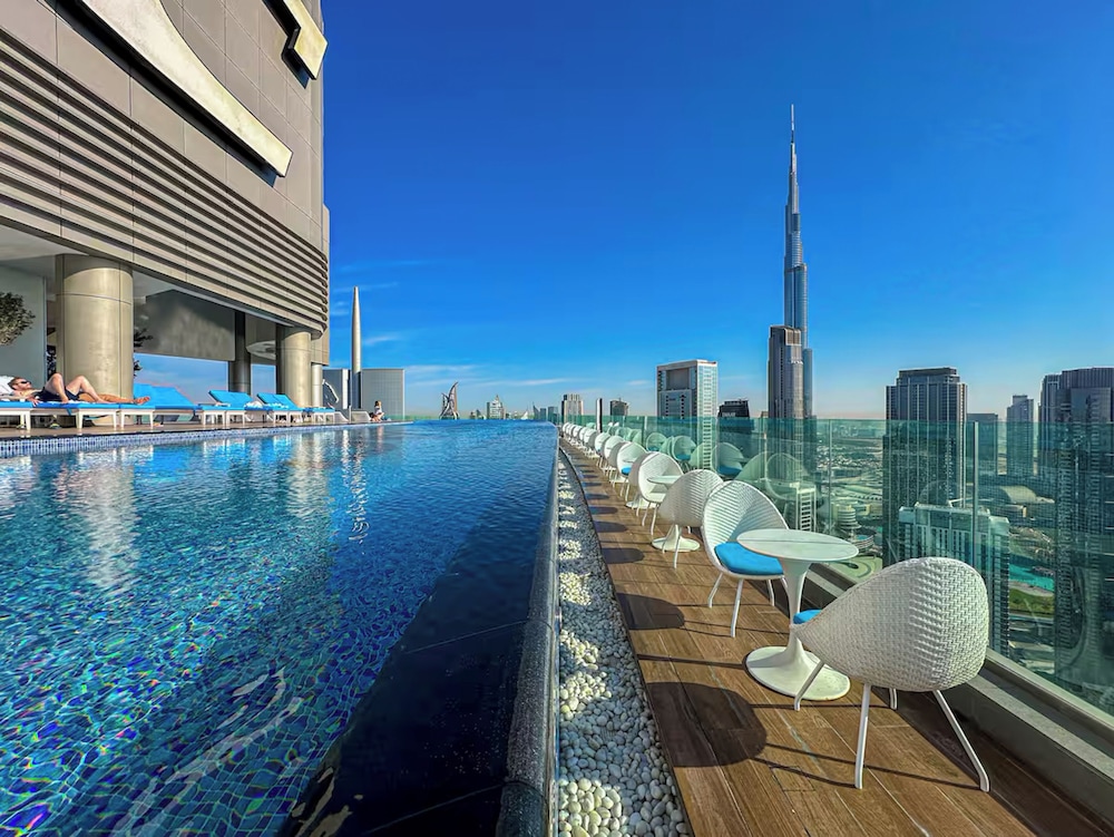 Gogoto LUX Burj View Spacious