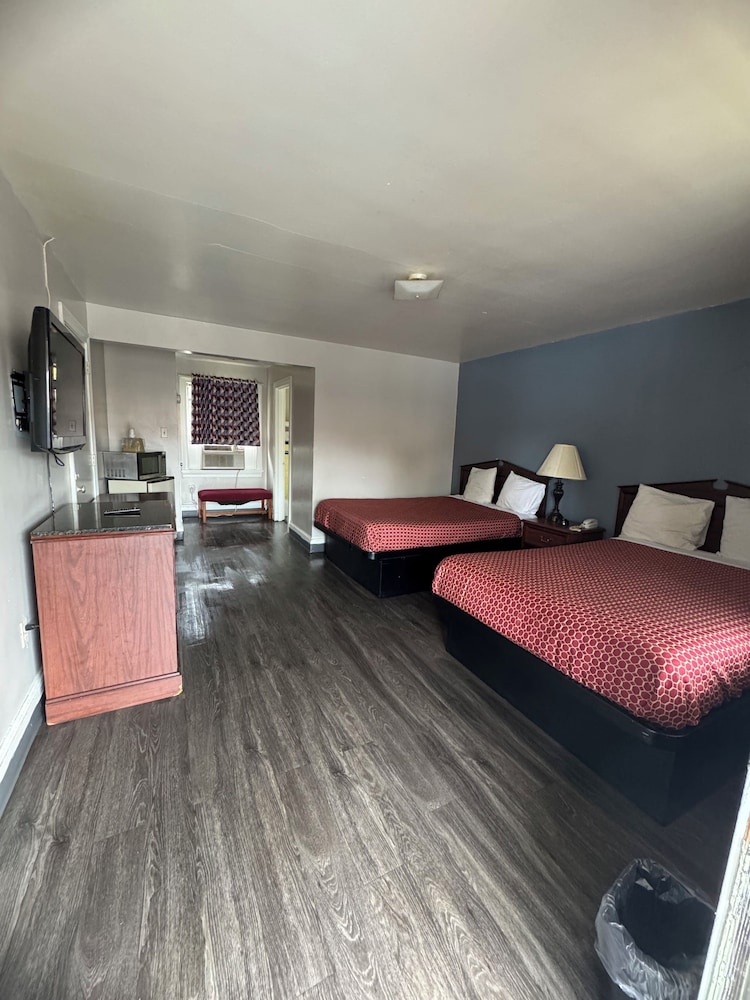The Executive Inn