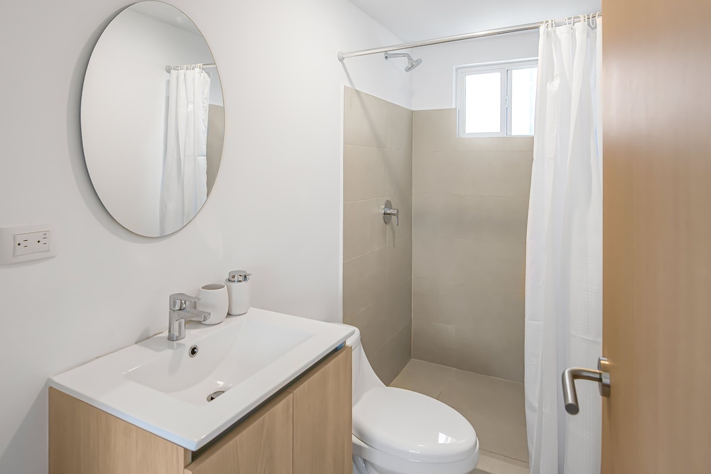Upstay - New Condo w Incredible Views in Jaco