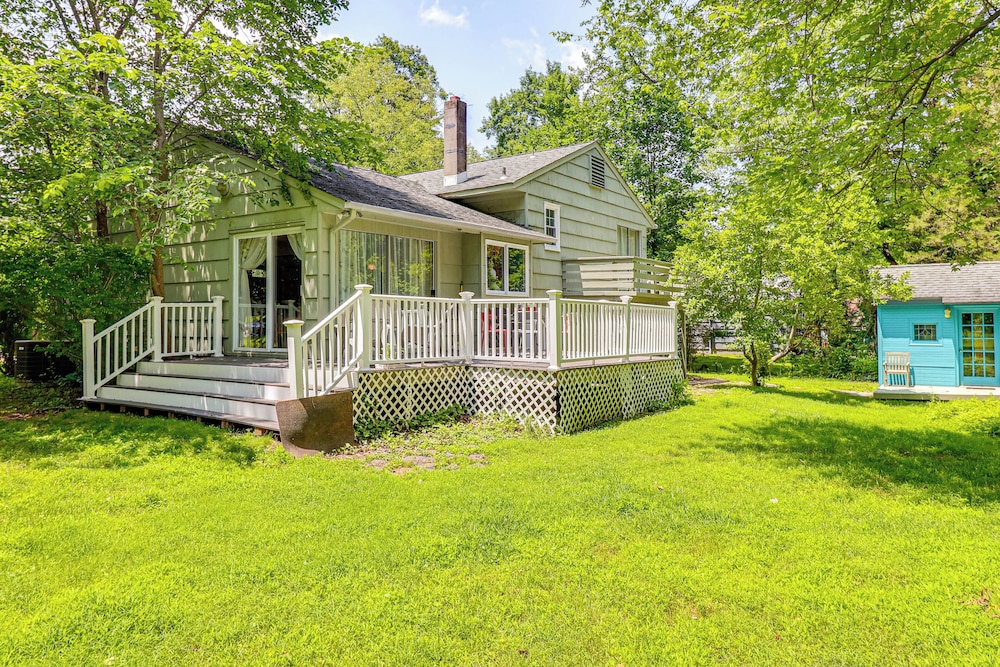 1 Mi to Campus: Princeton Home w/ Furnished Deck