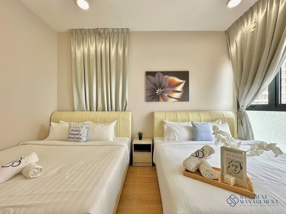 Country Garden Danga Bay Sea View Homestay by Stayrene