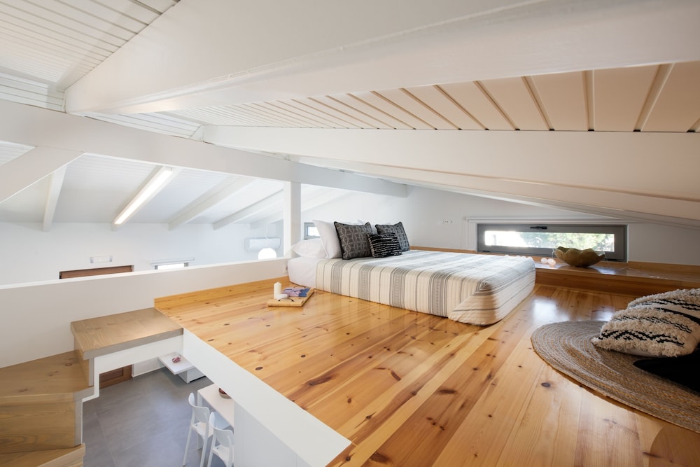 Theros Residence photo 2