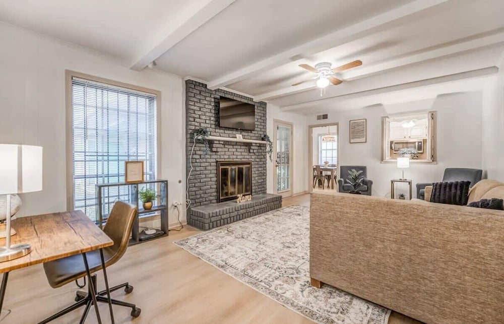 Pinecrest Cottage