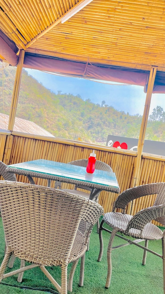 Bambooz Bel cottage and camps Kasauli