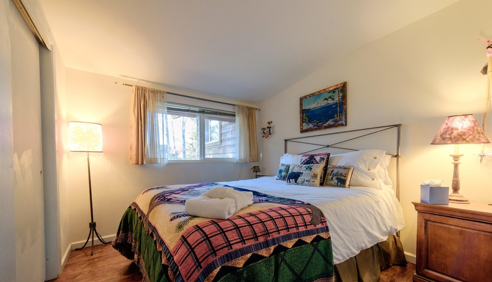Lake Tahoe Vacations - Mv25: Waterfront Tahoe Keys Home -30 Days Minimum - Property Image 50