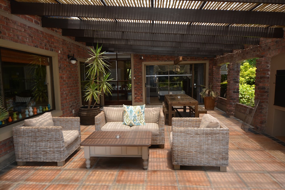 Aziza Guesthouse