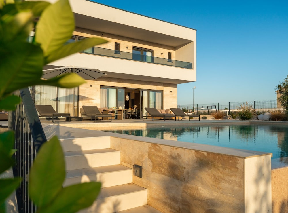 Villa Freedom