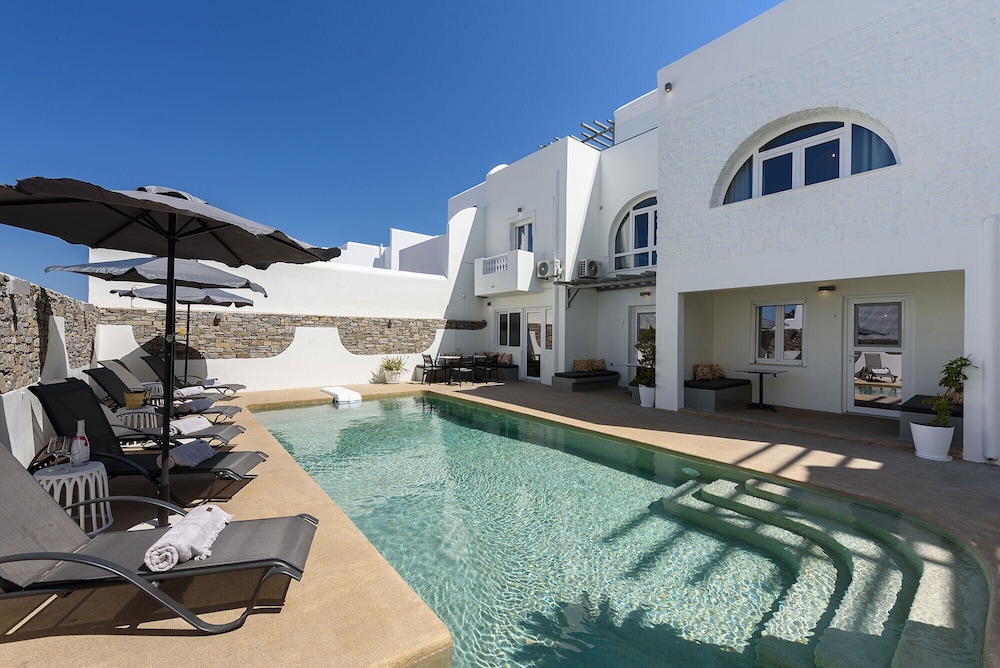 Vammos Luxury Apartments