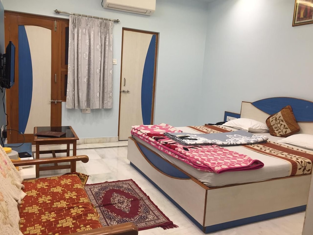Hotel Ambika