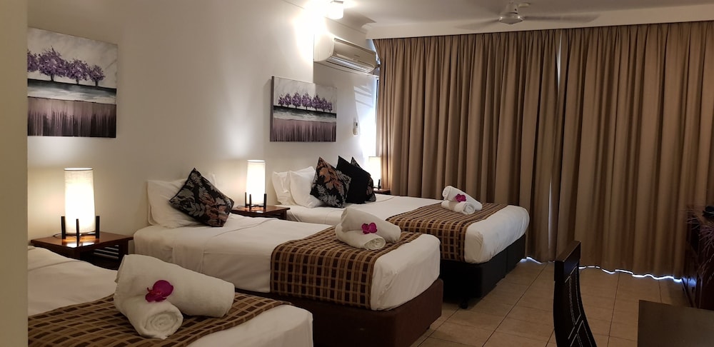 Reef Palms Motel - Image 4