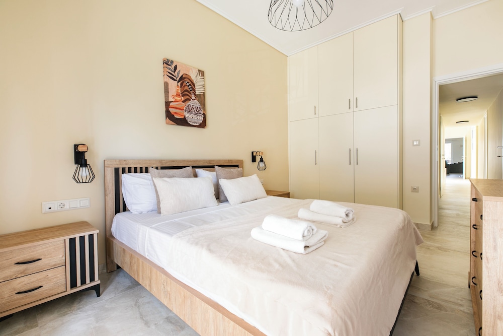 Kallisti 2BR Apt & Balcony in Nea Smyrni