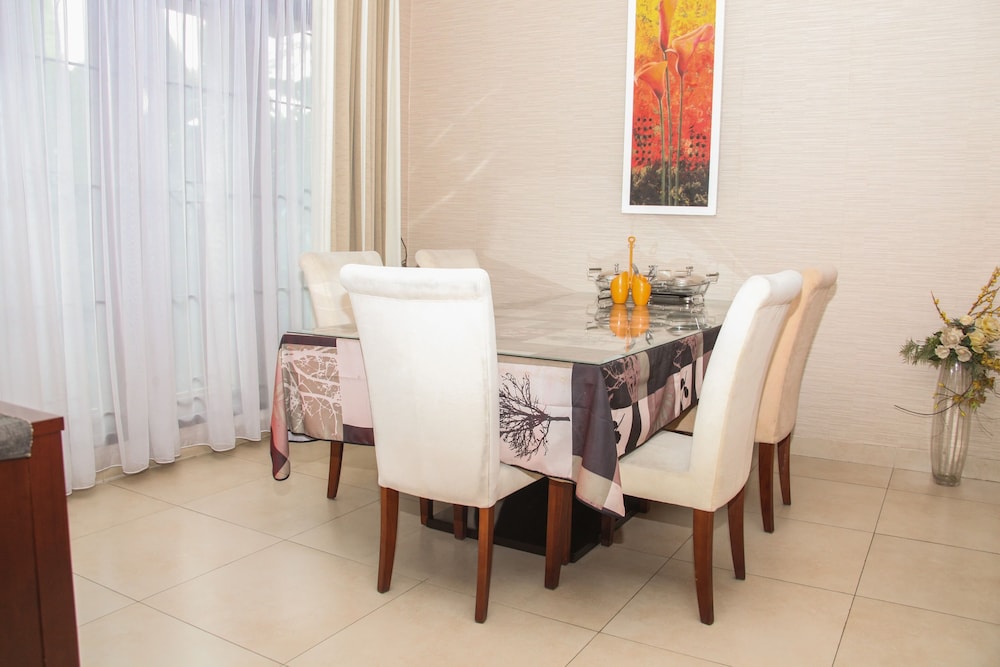 Aldeoz Villa Dago Pakar Bandung