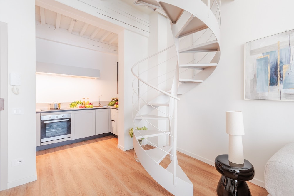 Letizia Penthouse in Lucca