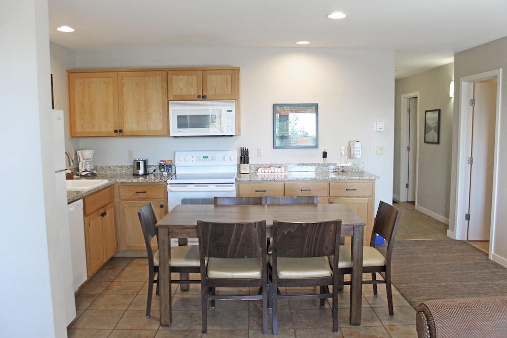 7th Mtn 923b 3 Bedroom Condo
