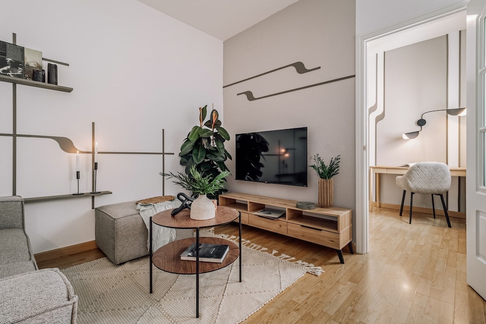 Duke - 3 Bedrooms and Office in Ibiza