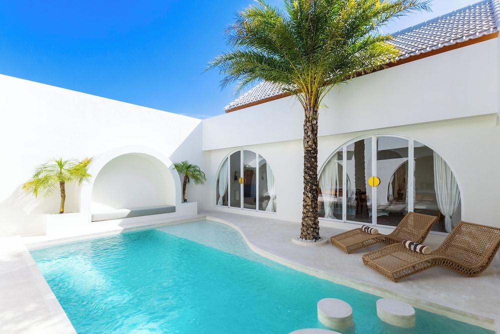 Villa Nokanhui by Pertama Management