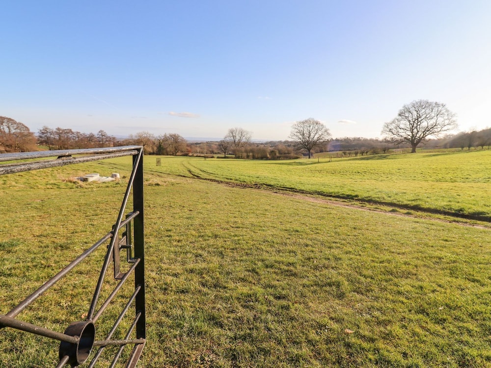 Fairoaks Barns