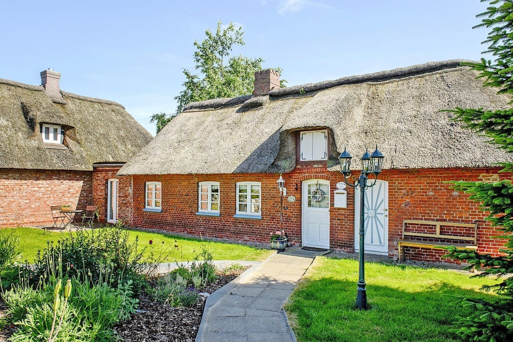 Doppelhaushaelfte Posthus, Behrendorf