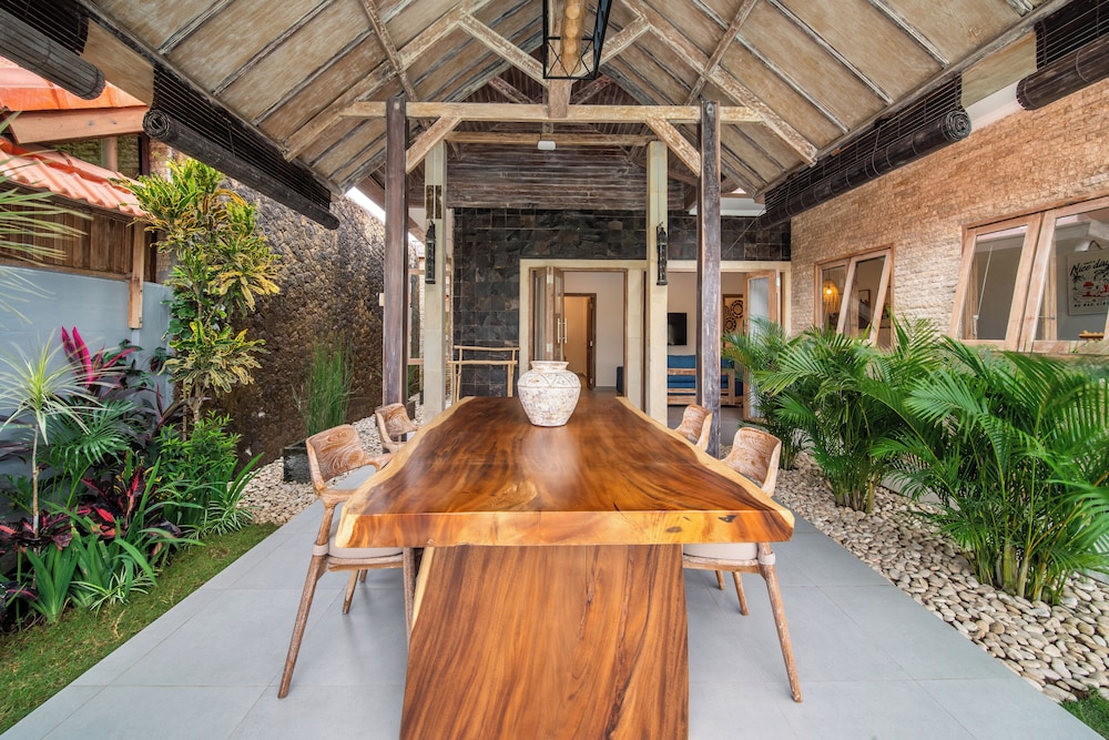 Tropical Villa Senang