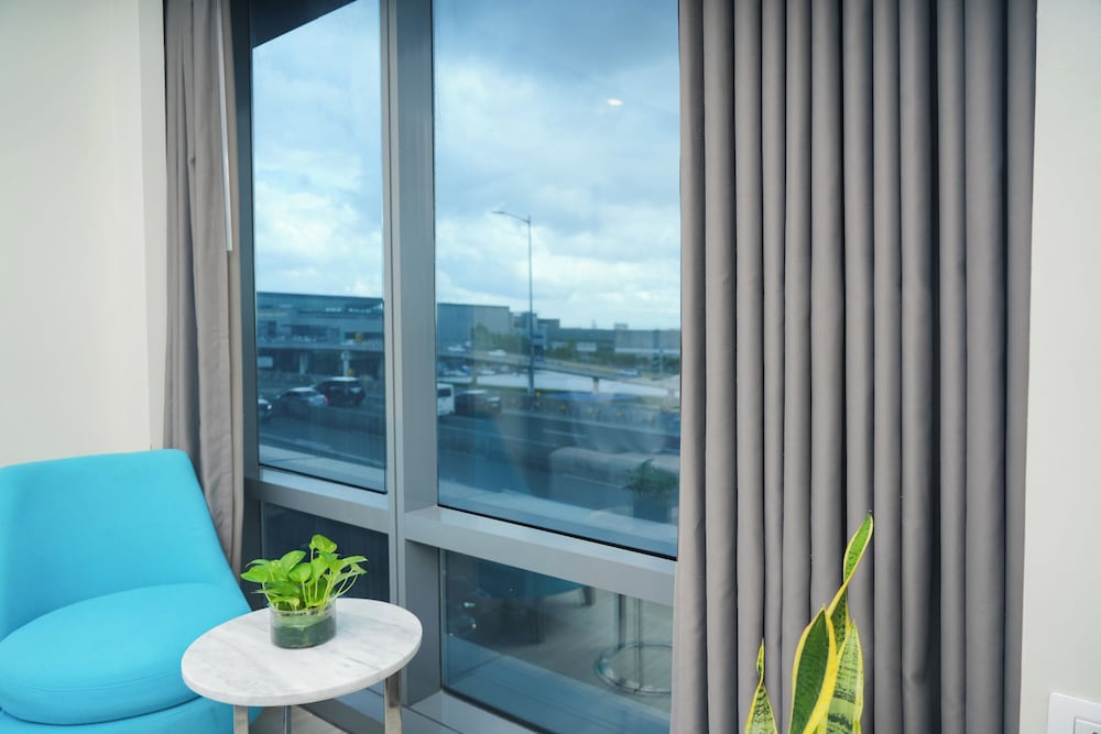Stay Across NAIA Terminal 3 in Newport City