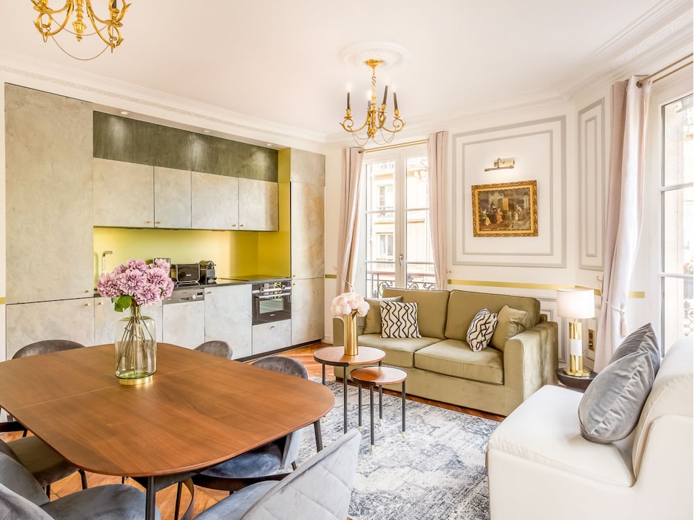 Merveil Luxury Suites - Sebastopol I-II