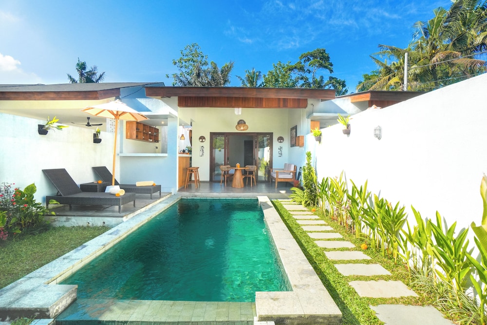 Evandari Villa