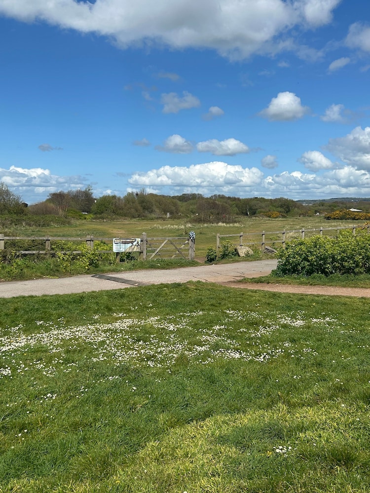 Charming 2 Storey Holiday Villa in Dawlish Warren