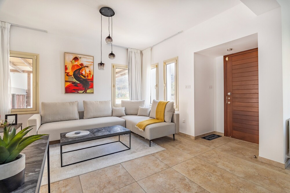 Agios Tychon Luxury Villa With Private Pool