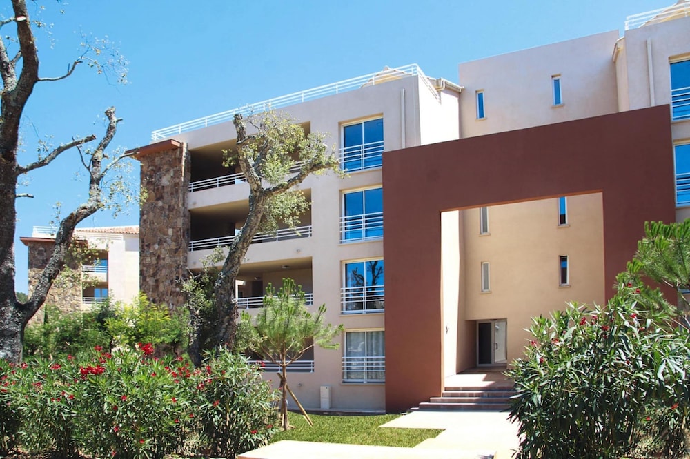 Residence Salina Bay, Porto Vecchio, Apartment Garden Side