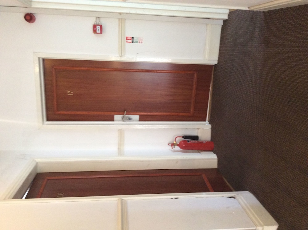 Shanks Guesthouse