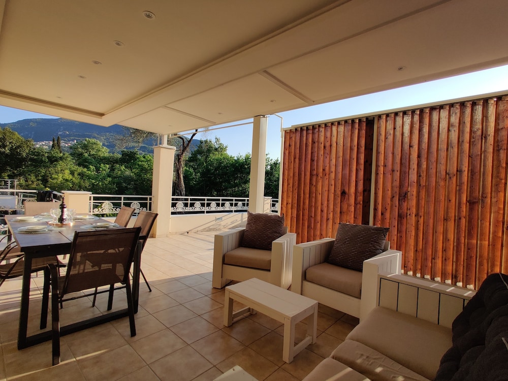 Villa Psatha