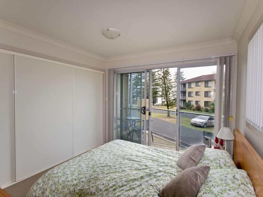 Seaspray Apartments