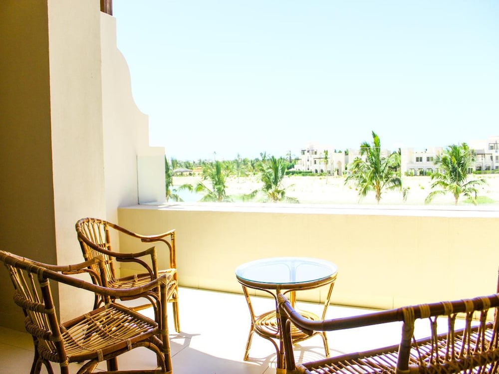 Serene Lagoon View With Terrace