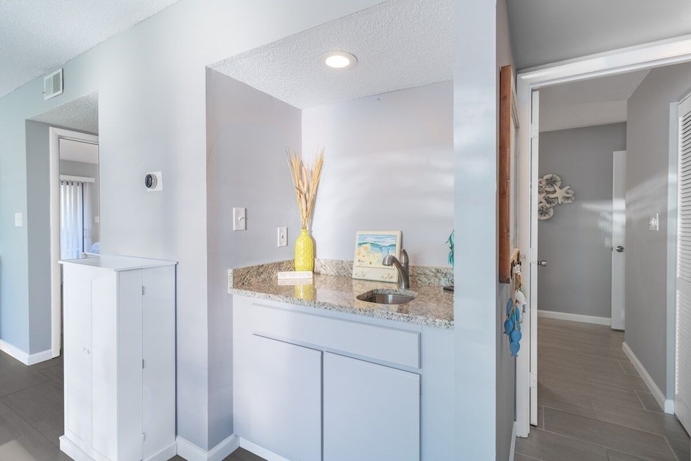 Heron Pointe E1 2 Bedroom Condo
