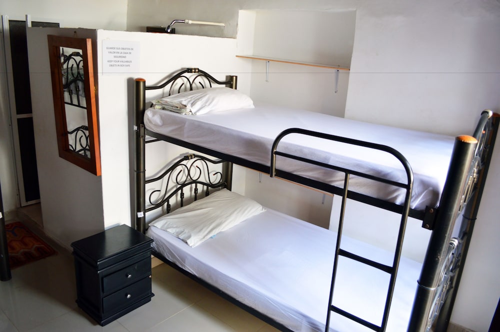 Hotel Miramar - Hostel