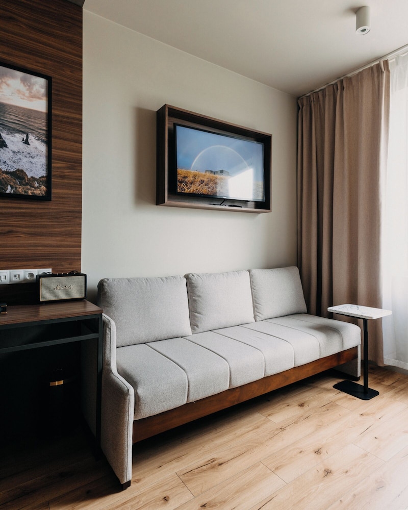 UMI Hotel 5