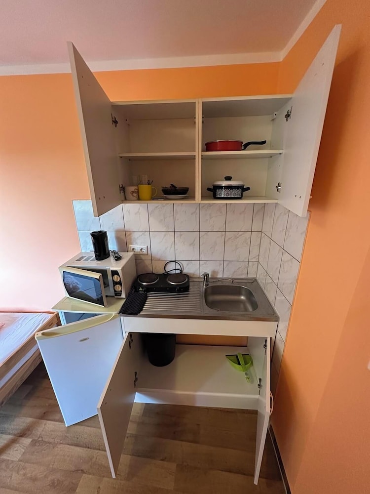 2-Rent Group Hostel Apartments HAN53