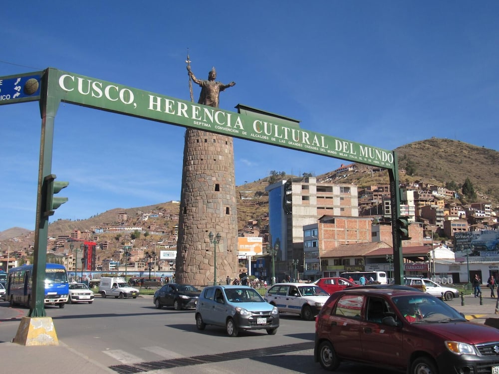 Amigos Del Mundo Guesthouse